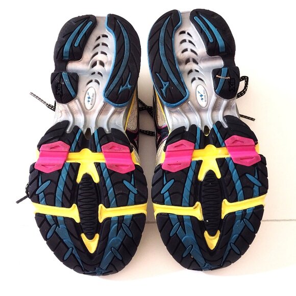 Mizuno Wave Creation 14 Running Shoes  U.S. size 6 womens,  B width - Picture 6 of 6